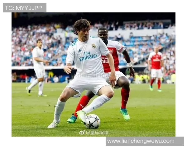 传奇球星联手竞技 六人制足球赛再掀风潮