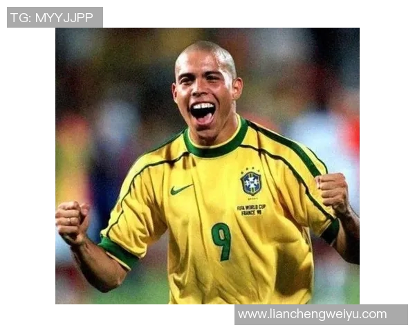 足球巅峰巨星辉煌历程与荣耀瞬间全面回顾